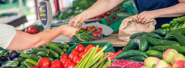 Paying in cash at farmers market