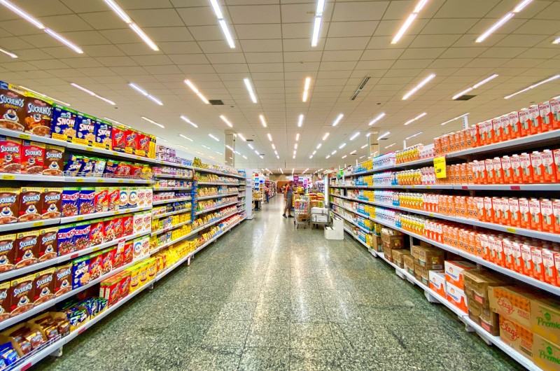 Photo of a supermarket aisle